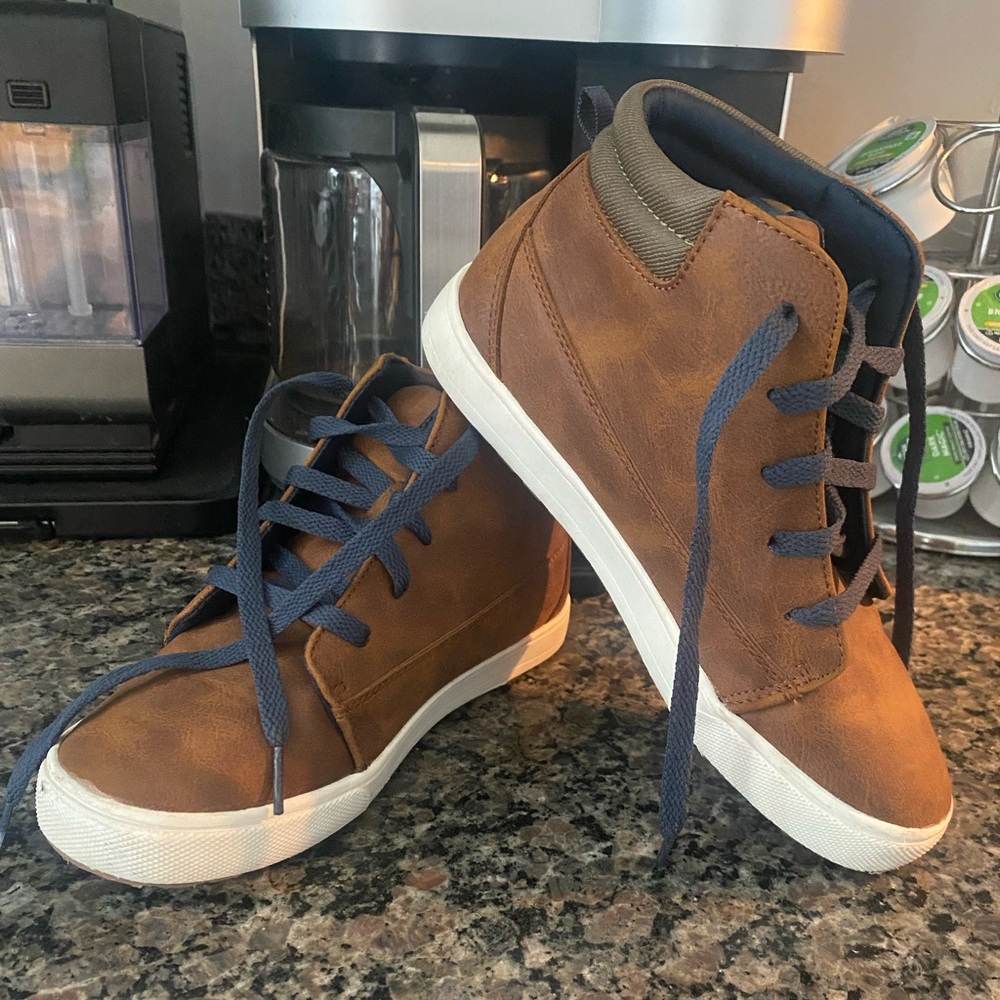 Wonder Nation Casual High Top Sneaker (Little Boys & Big Boys) Youth 3